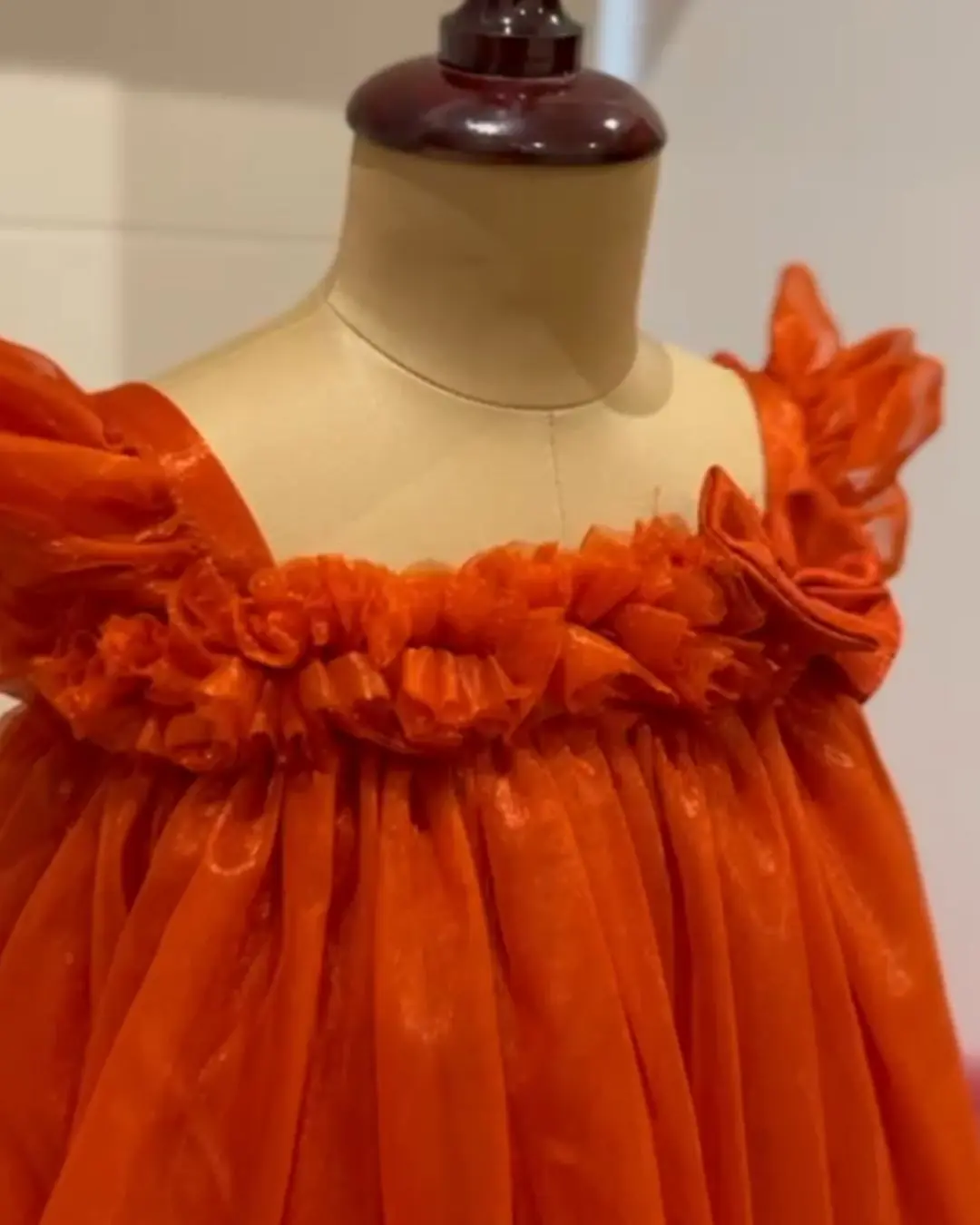 kids-clothing-kuwait-flowy-orange-tulle-dresss