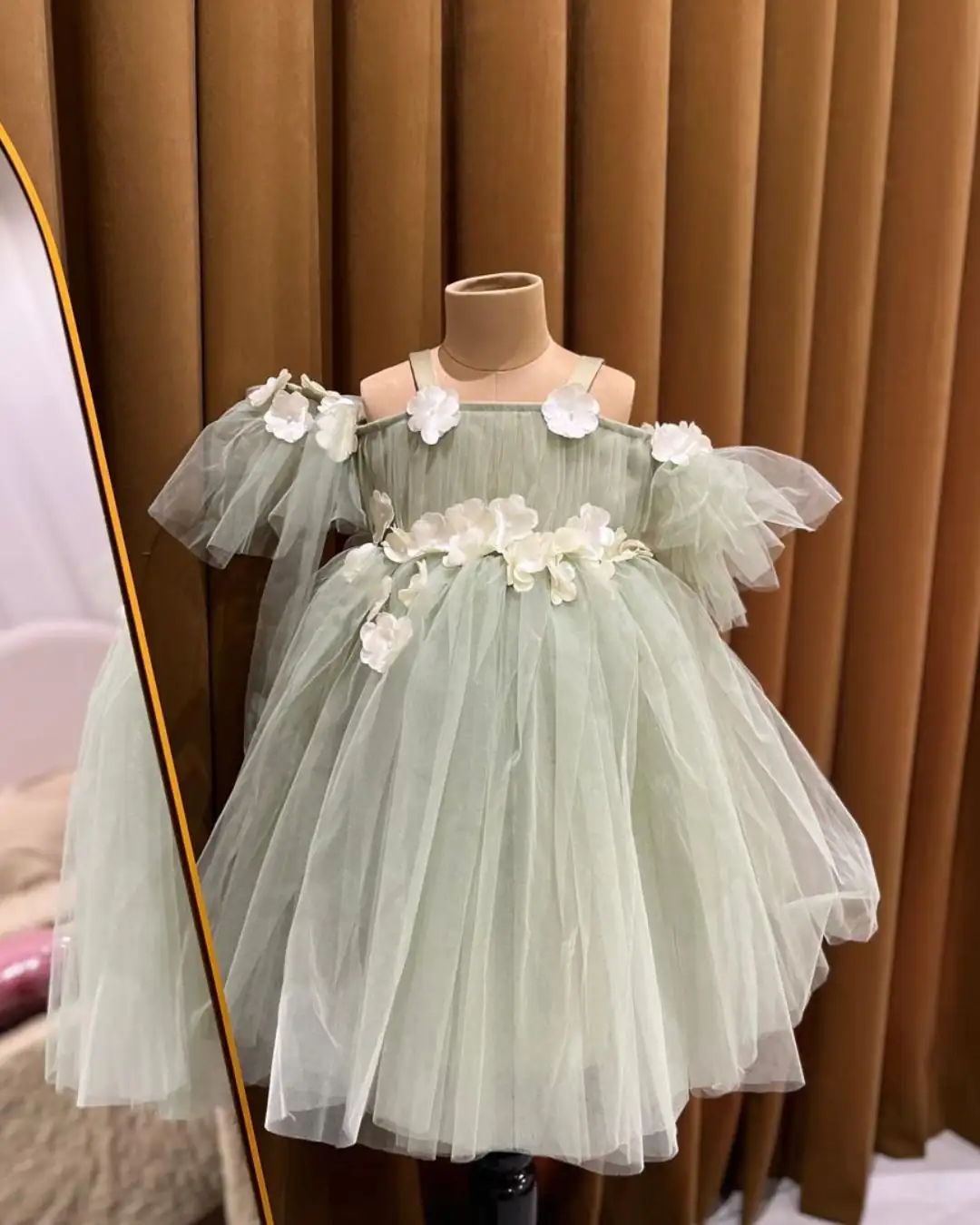 kids-clothing-kuwait-green-tulle-dress-with-floral-applique